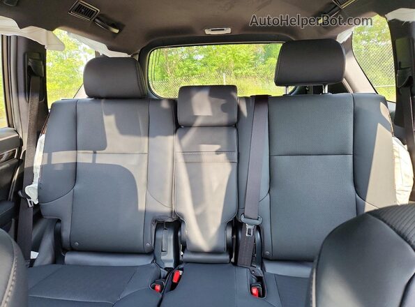 JTJAM7BX6P5373906 2023 LEXUS GX Gray Вид задніх сидінь