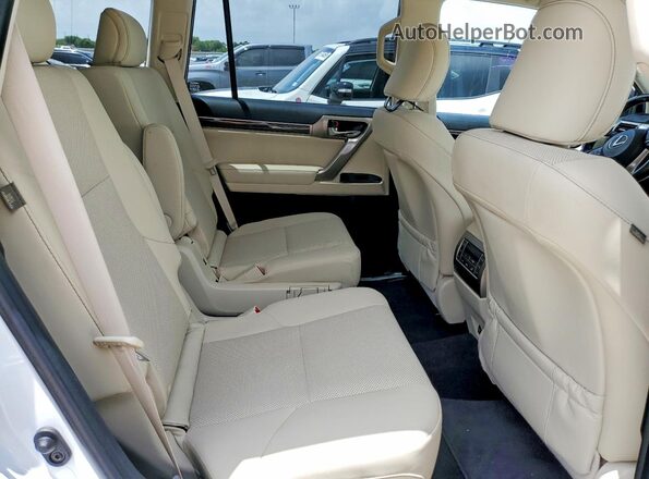 JTJAM7BX8M5284334 2021 LEXUS GX White Widok wnętrza z tyłu