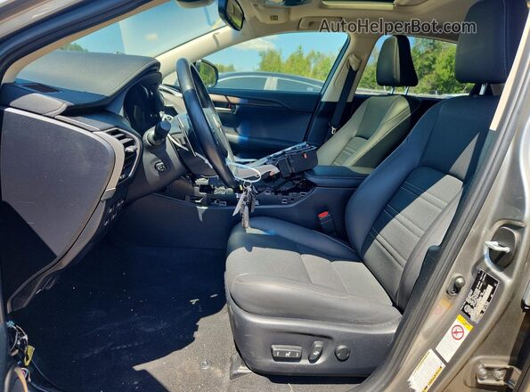 JTJBARBZ1K2184486 2019 LEXUS NX Серебряный Вид салона спереди
