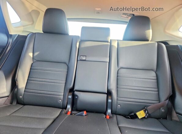 JTJBARBZ3H2145133 2017 LEXUS NX Silver Widok tylnych siedzeń