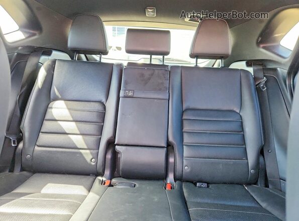 JTJBARBZ9H2098822 2017 LEXUS NX Красный Вид задних сидений