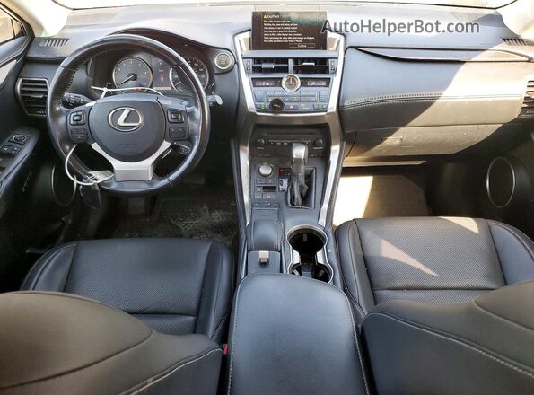 JTJBARBZXH2115076 2017 LEXUS NX Серебряный Вид панели приборов