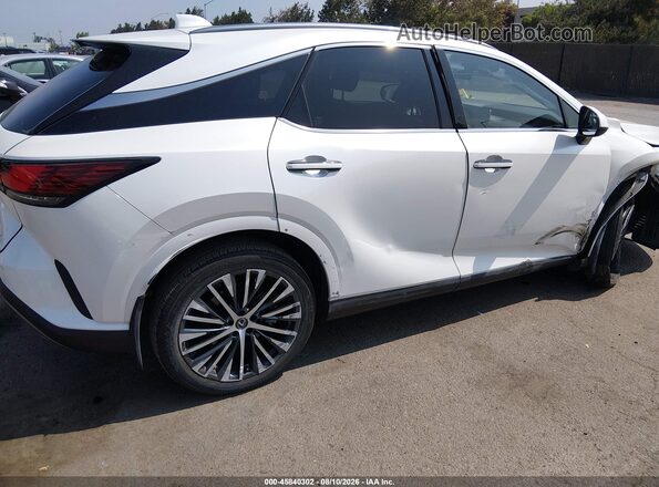 JTJCHMAA8P2004586 2023 LEXUS RX 350 White Rear interior view