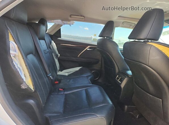 JTJDZKCA1J2000826 2018 LEXUS RX Белый Вид задних сидений