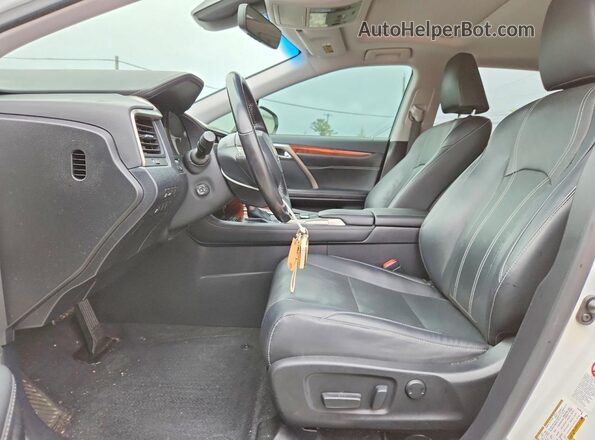 JTJDZKCA8J2011046 2018 LEXUS RX Белый Вид салона спереди