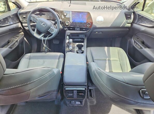 JTJGDCAZ8S5023482 2025 LEXUS NX White Вид панелі приладів