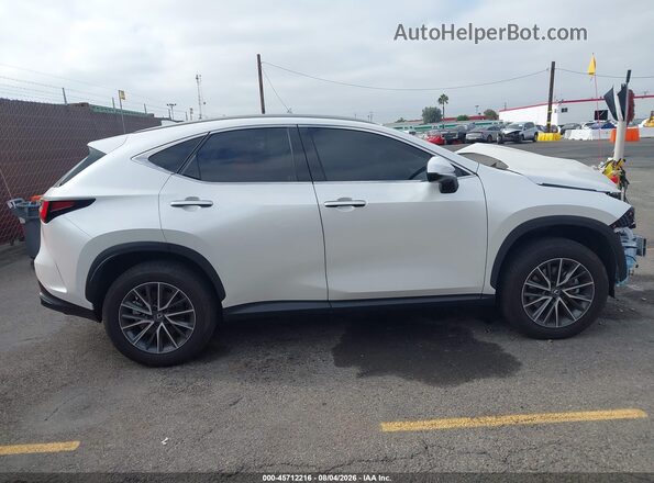 JTJGKCEZ7R2024392 2024 LEXUS NX 350H White Widok wnętrza z tyłu
