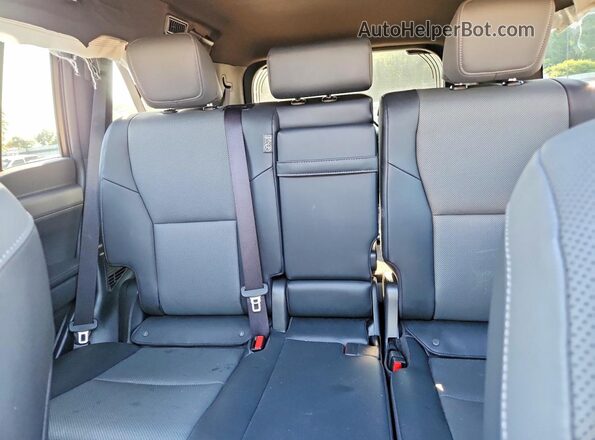 JTJTBCDX7S5042698 2025 LEXUS GX Gray Rear seats view