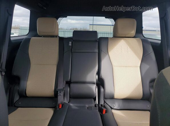 JTJTBCDX9R5034080 2024 LEXUS GX Green უკანა სავარძლების ხედი