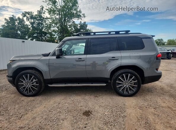 JTJVBCDX8R5017294 2024 LEXUS GX Gray VIN կոդի պիտակի տեսք