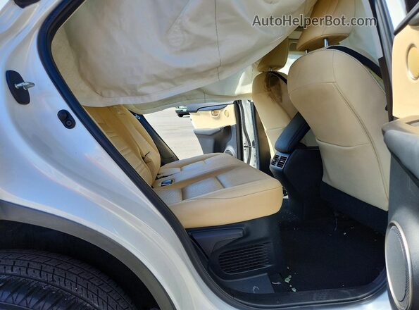 JTJYARBZ2G2048207 2016 LEXUS NX White Vista interior trasera