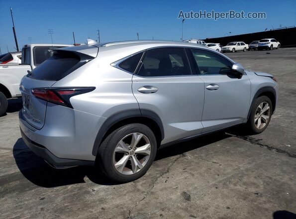 JTJYARBZ5H2070817 2017 LEXUS NX Silver უკანა მარჯვენა