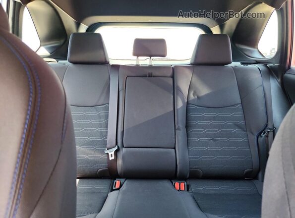 JTM16RFV2ND057892 2022 TOYOTA RAV4 Серебряный Вид задних сидений