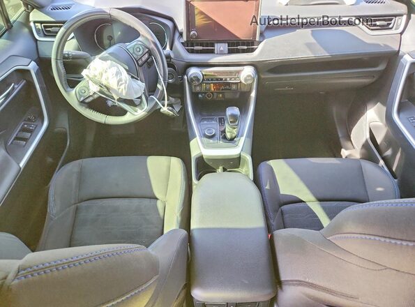 JTM16RFV3RJ051817 2024 TOYOTA RAV4 Gray Dashboard view