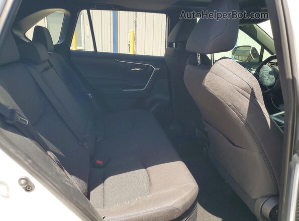 JTM16RFV5RJ054170 2024 TOYOTA RAV4 White Вид задньої частини салону