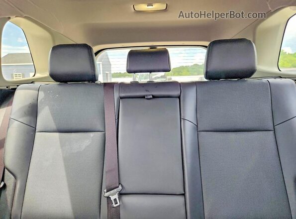 JTM6CRAV6TD302535 2026 TOYOTA RAV4 Blue Rear seats view