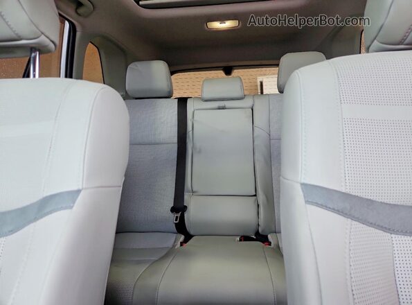 JTM6CRAV9TJ001016 2026 TOYOTA RAV4 White Вид задніх сидінь