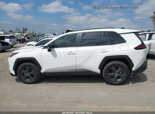 JTM6DRBV9TD303044 2026 TOYOTA RAV4 White Սալոնի 360 աստիճան տեսք