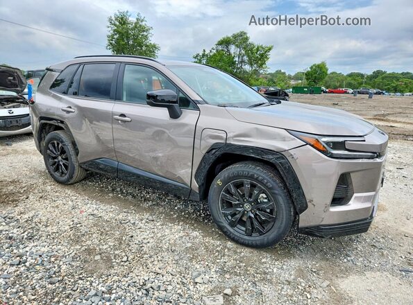 JTM7ERAV6TJ008133 2026 TOYOTA RAV4 Коричневый Передняя правая четверть