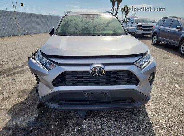 JTMA1RFV5KD511515 2019 TOYOTA RAV4 Silver Widok z przodu