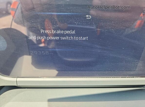 JTMAAAAA1SA055505 2025 TOYOTA BZ4X Burgundy Սարքավորումների վահանակի տեսք