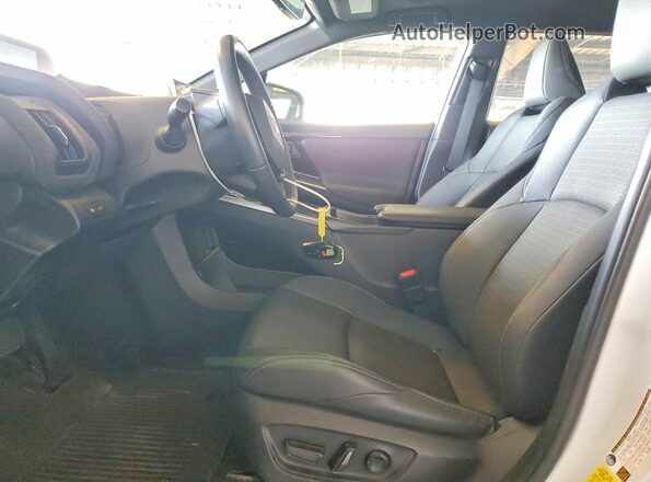 JTMAAAAA4PA019864 2023 TOYOTA BZ4X White Widok wnętrza z przodu