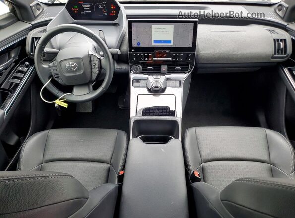 JTMAAAAA5PA017931 2023 TOYOTA BZ4X Черный Вид панели приборов