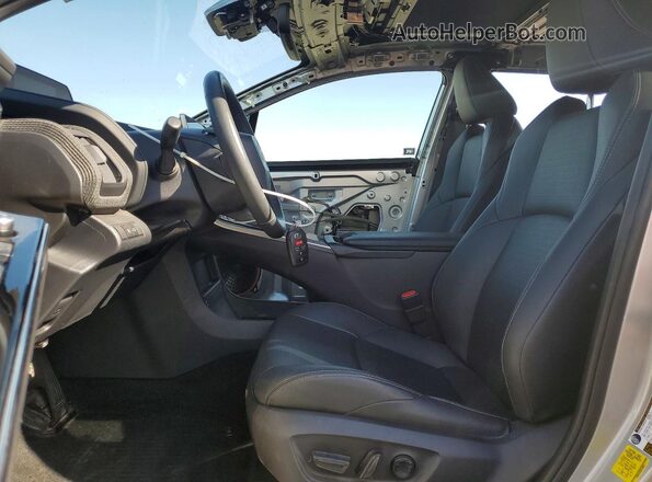 JTMAAAAA6PA026640 2023 TOYOTA BZ4X Silver Vista interior delantera