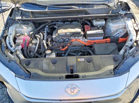 JTMAAAAA6PA026640 2023 TOYOTA BZ4X Silver Vista del compartimento del motor