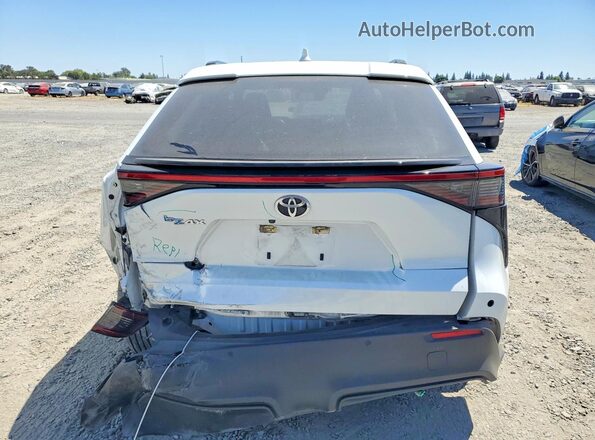 JTMAAAAA6PA027173 2023 TOYOTA BZ4X White Հետևի տեսք