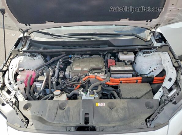 JTMAAAAA6RA039522 2024 TOYOTA BZ4X Белый Вид подкапотного пространства