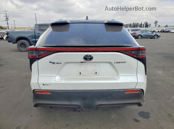 JTMAAAAA6RA039522 2024 TOYOTA BZ4X Белый Вид сзади