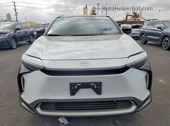 JTMAAAAA6RA039522 2024 TOYOTA BZ4X Белый Вид спереди