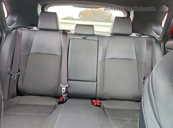 JTMAAAAA9RA031396 2024 TOYOTA BZ4X Red Vista de los asientos traseros