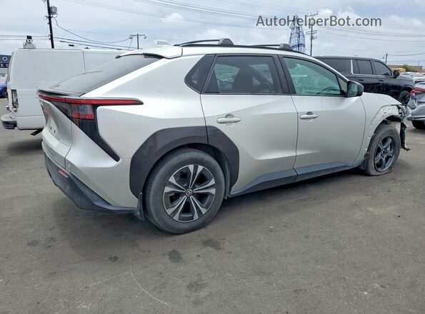 JTMAAAAAXRA049812 2024 TOYOTA BZ4X Silver Հետևի աջ