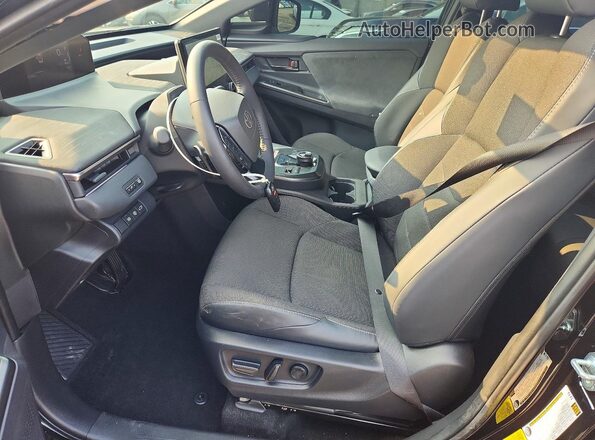 JTMAAAAD3TJ005913 2026 TOYOTA C-HR Black წინა სალონის ხედი