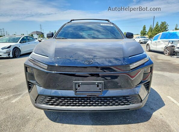 JTMAAAADXTJ015144 2026 TOYOTA C-HR Black Դիմացի տեսք