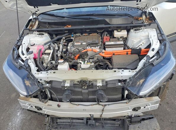 JTMABABA8RA055880 2024 SUBARU SOLTERRA White Vista interior trasera