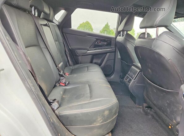 JTMABACA0PA043511 2023 TOYOTA BZ4X White Widok wnętrza z tyłu