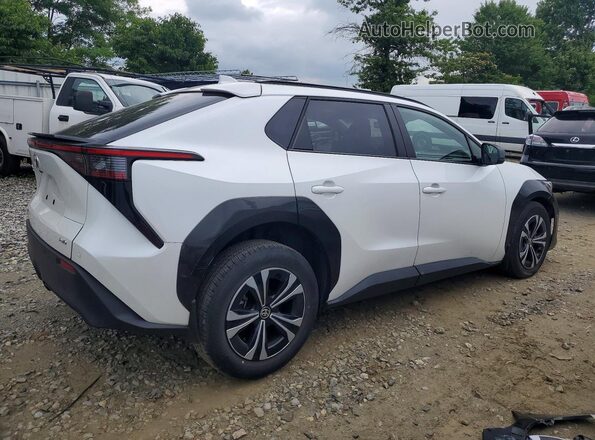 JTMABACA2RA085472 2024 TOYOTA BZ4X White Հետևի աջ