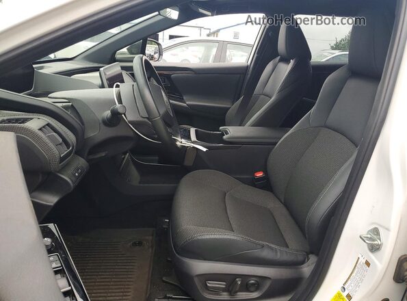 JTMABACA2RA085472 2024 TOYOTA BZ4X White Սալոնի դիմացի տեսք