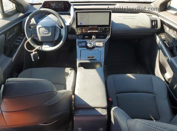 JTMABACA3PA042336 2023 TOYOTA BZ4X Серебряный Вид панели приборов