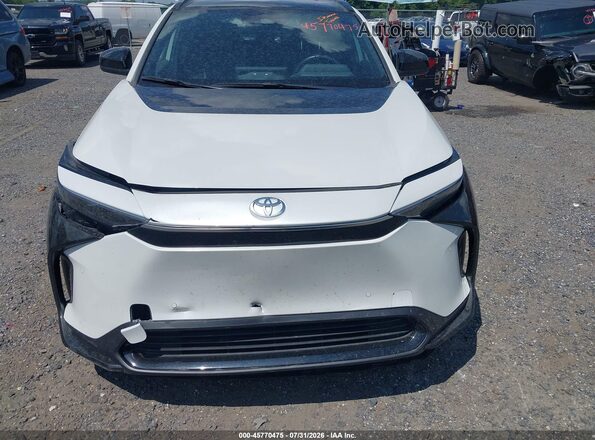 JTMABACA9SA101950 2025 TOYOTA BZ4X White Widok wnętrza z tyłu