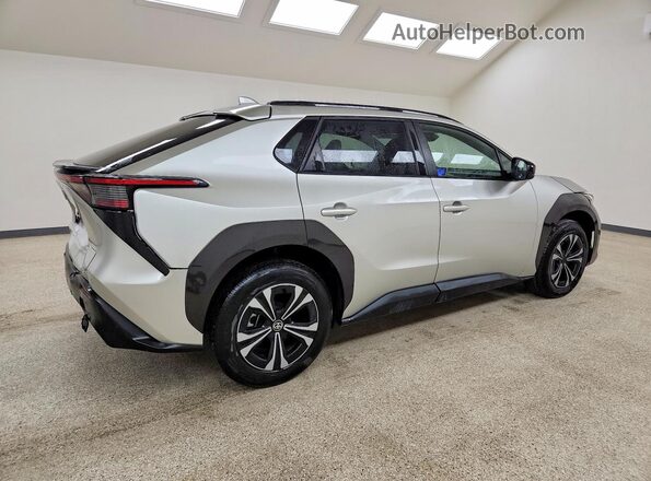 JTMABACAXPA022519 2023 TOYOTA BZ4X Серебряный Задняя правая четверть