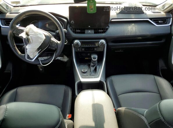 JTMB6RFV0PD108569 2023 TOYOTA RAV4 Gray Widok deski rozdzielczej