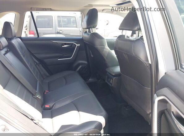 JTMB6RFV2PD089829 2023 TOYOTA RAV4 HYBRID Silver Widok naklejki z numerem VIN