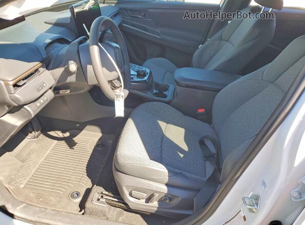 JTMBCAEB0TJ009005 2026 TOYOTA BZ Белый Вид салона спереди