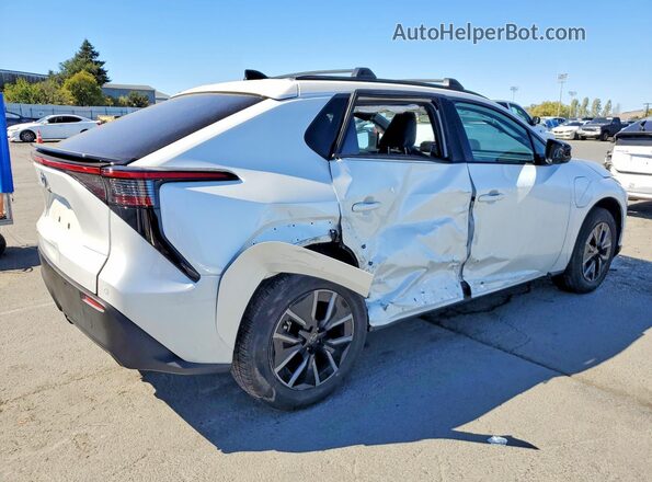 JTMBCAEB0TJ009005 2026 TOYOTA BZ Белый Задняя правая четверть