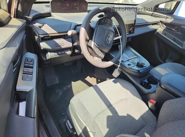JTMBCAEB7TA007008 2026 TOYOTA BZ Gray Առջևի վահանակի տեսք