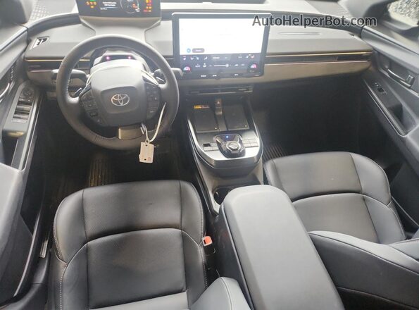 JTMBCAEB7TJ012662 2026 TOYOTA BZ Black Vista del salpicadero